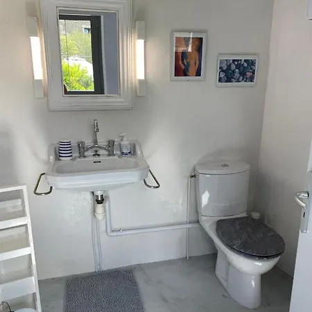 Guest house D'hotes Le Bien-etre -route Des Rouvieres 3289